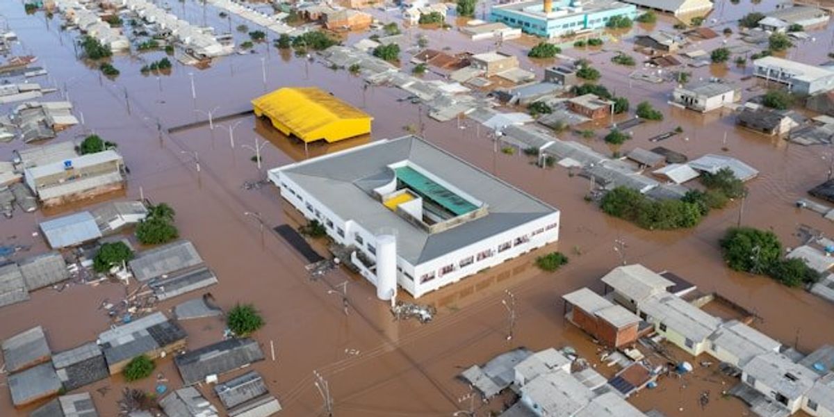 A aerial view of a flooded neighborhood.