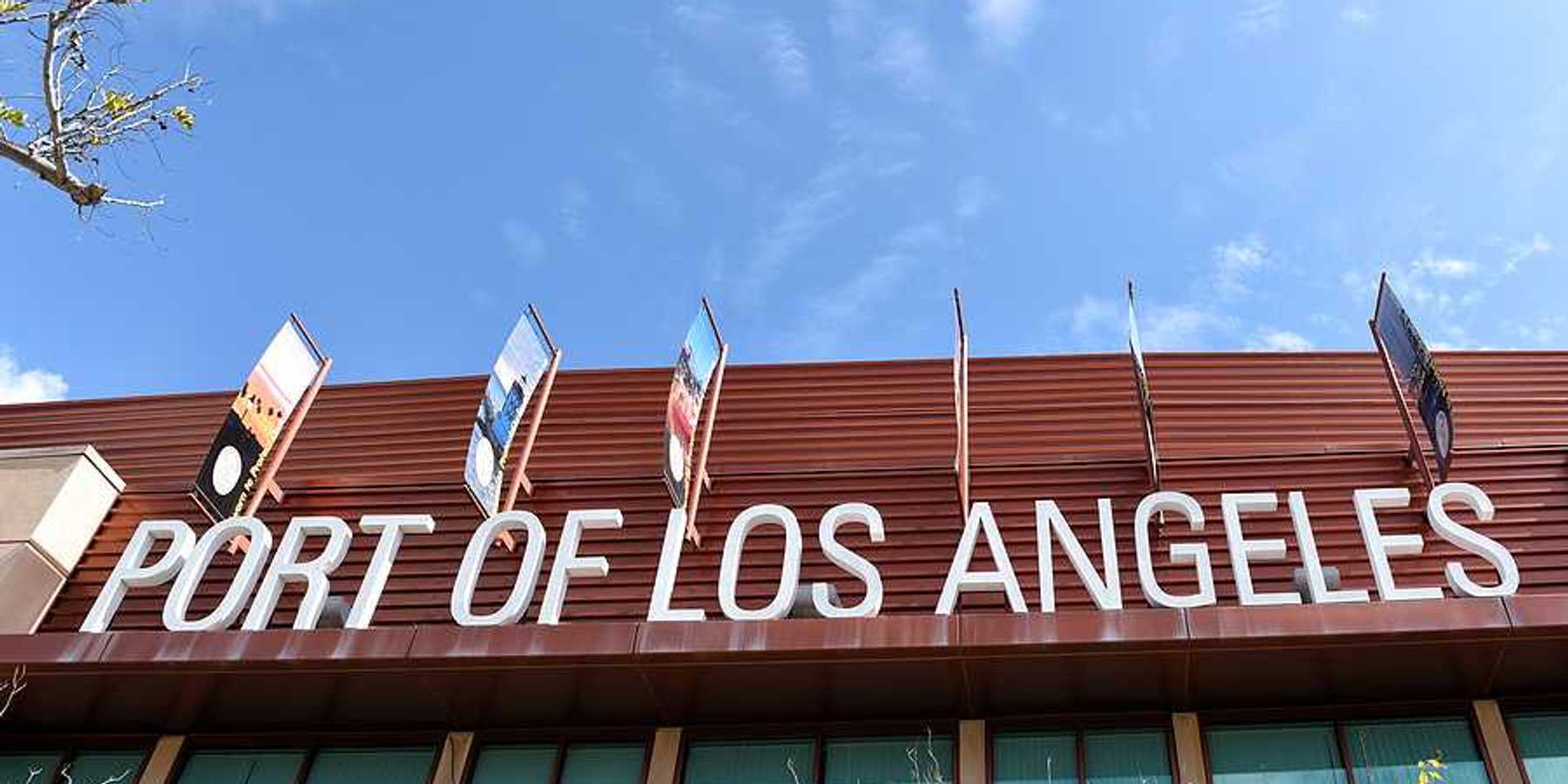 A sign that says Port of Los Angeles