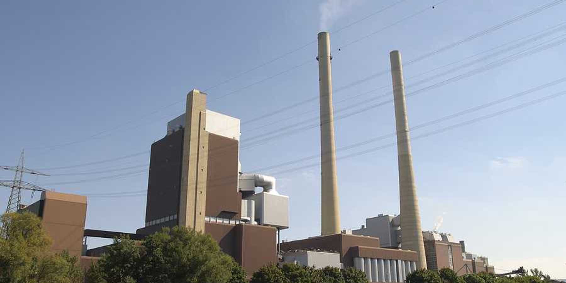 A view of a coal plant on a river