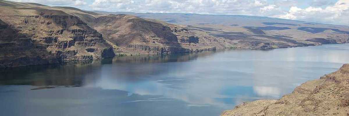 A view of the Columbia River in eastern Washington