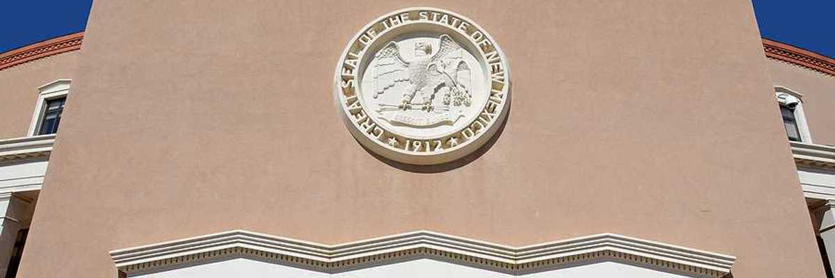 A view of the entrance to the New Mexico state house