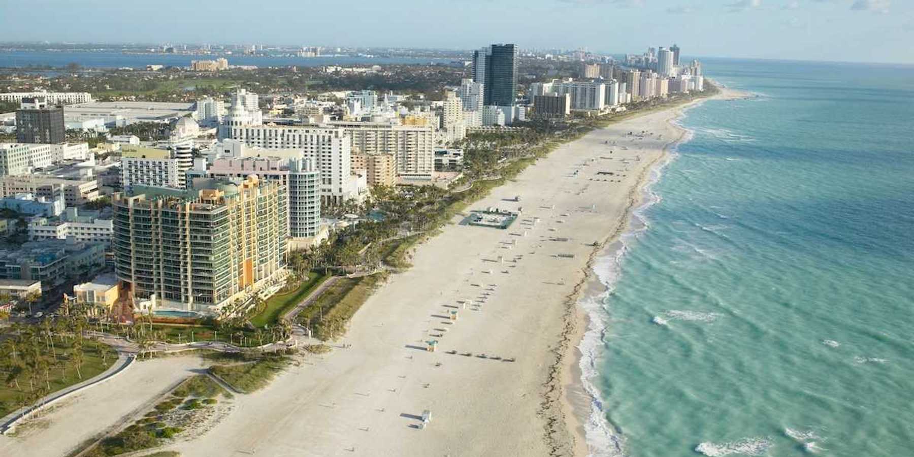 Aerial shot of Miami Beach showing close proximity of population center to encroaching sea