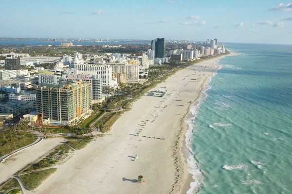 Aerial shot of Miami Beach showing close proximity of population center to encroaching sea