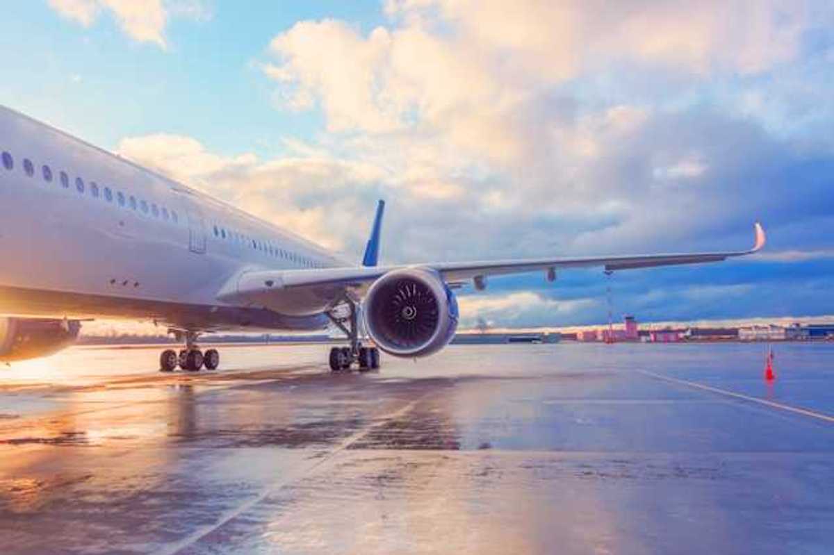 An airplane on the tarmac