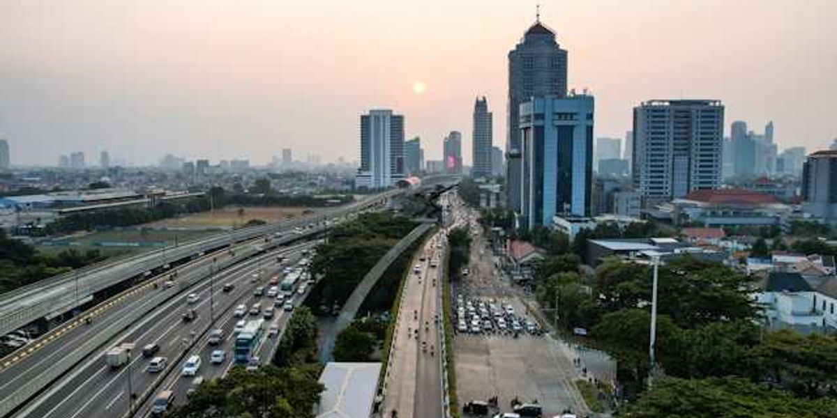 An Asian city with haze and pollution in the background
