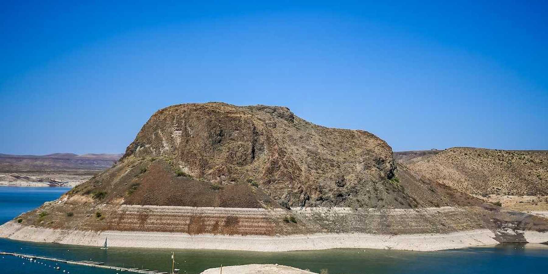 An overlooking view of Elephant Butte reservoir on the Rio Grande River, New Mexico