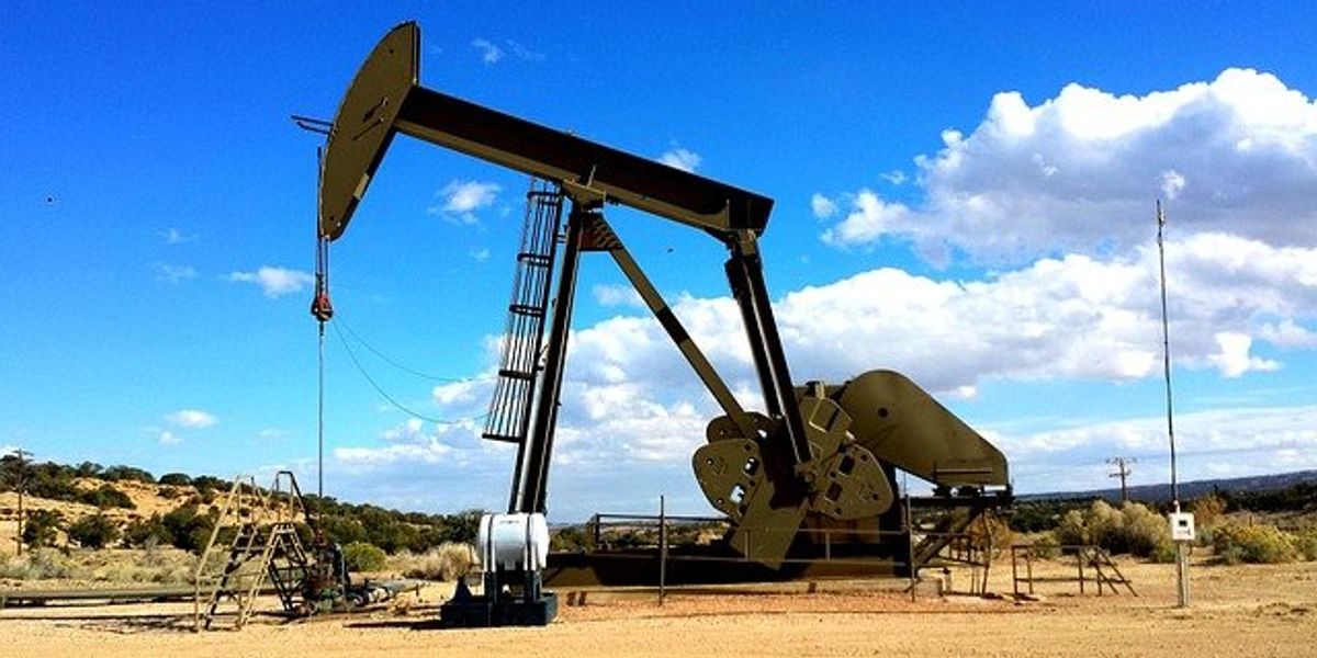 colorado oil derrick