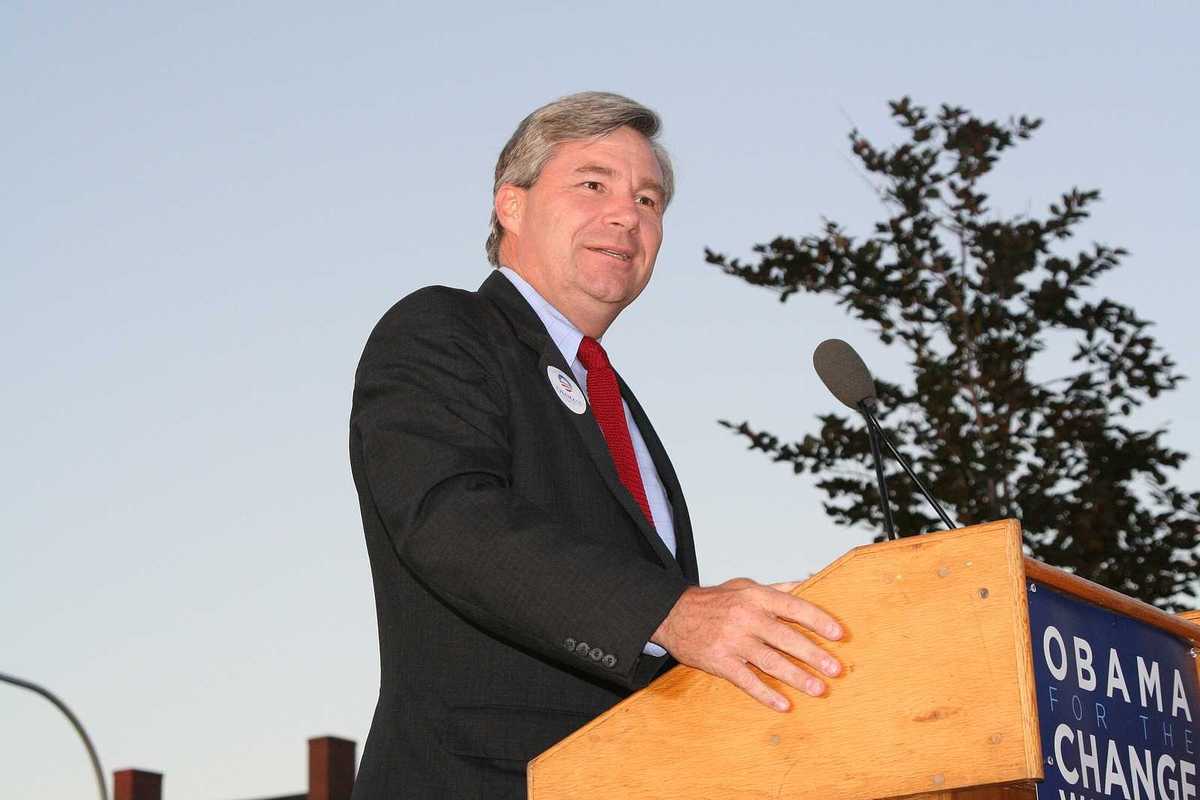 Democratic Senator Sheldon Whitehouse makes a speech at a political rally for Barack Obama on September 20, 2008