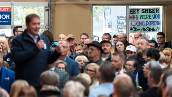 The climate change issue keeps dogging Andrew Scheer on the campaign trail