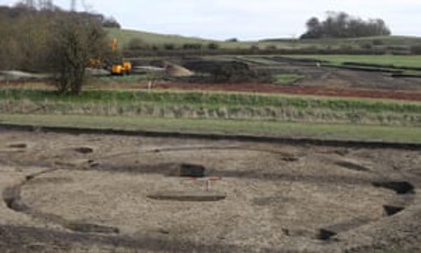 ‘Astonishing’ dig reveals domestic life in the iron age