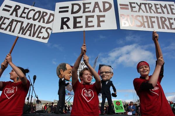 Australia, in a victory for coal, clears the way for a disputed mine
