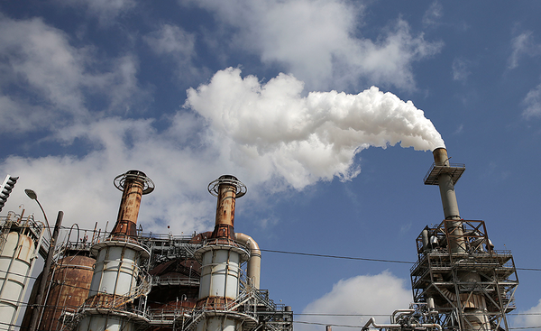 COVID-19 could be a ‘double whammy’ for those in pollution hotspots