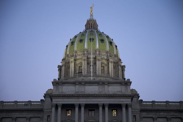 Gov. Wolf’s carbon-pricing plan stalled by legal disagreement