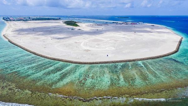 Hulhumale fights rising sea levels