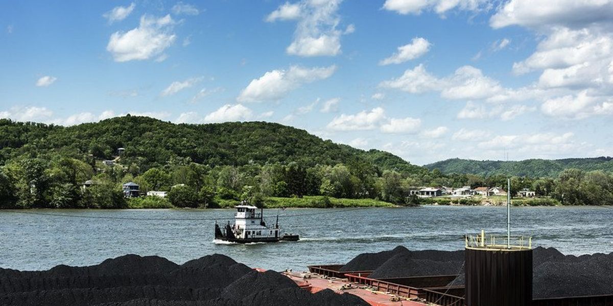 Federal crackdown on coal ash waste