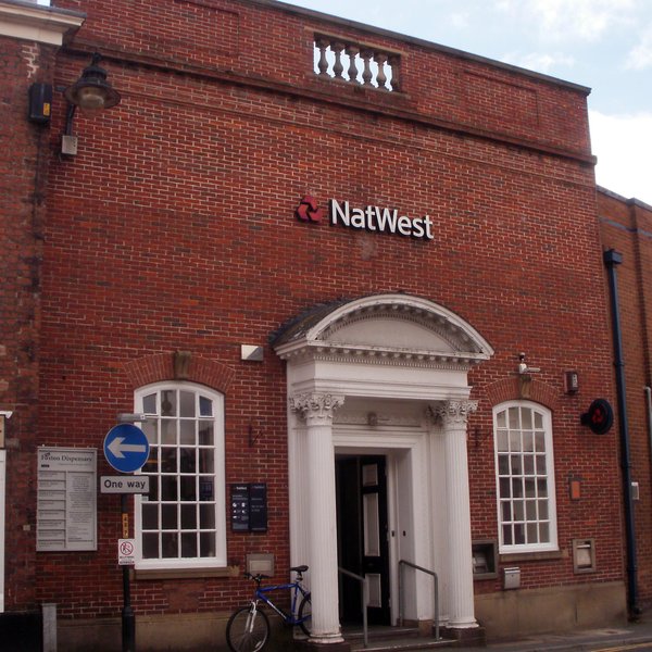 Britain enlists banks to fight climate change