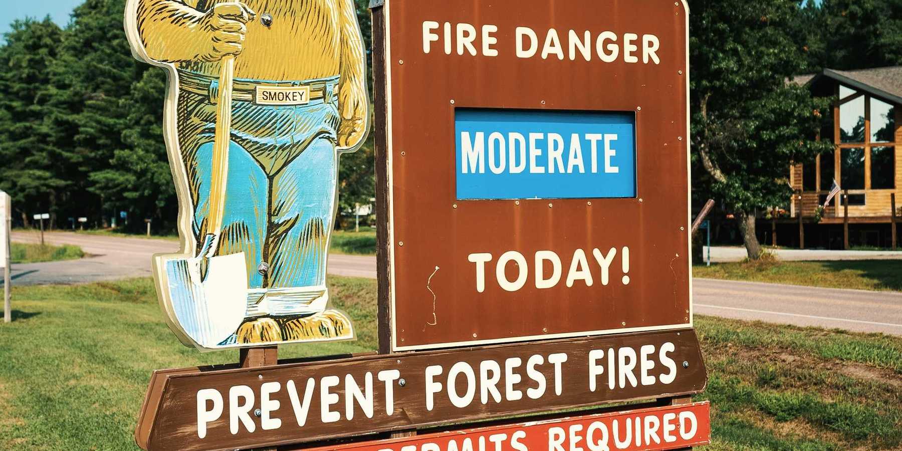 fire danger moderate today signage