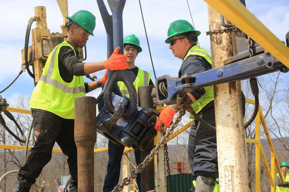 Appalachia’s fracking counties are shedding jobs and residents: Study