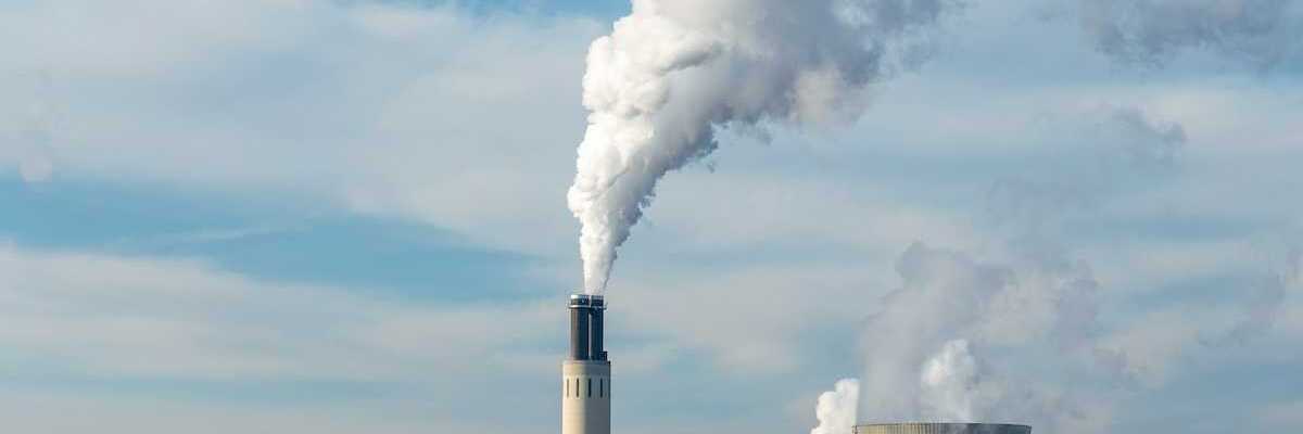 Gas-fired power plant in Berlin, smokestack emitting smoke