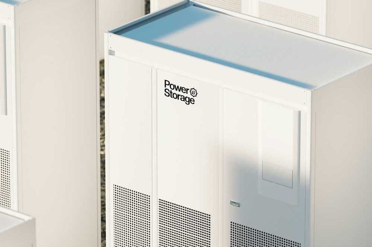 Grid-scale white storage battery