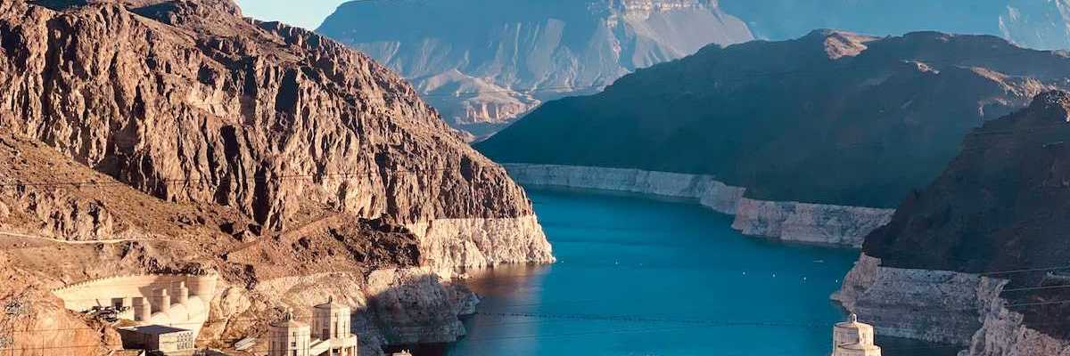 Hoover Dam, Lake Mead, and the Colorado River showing "bathtub ring" indicative of low water level.