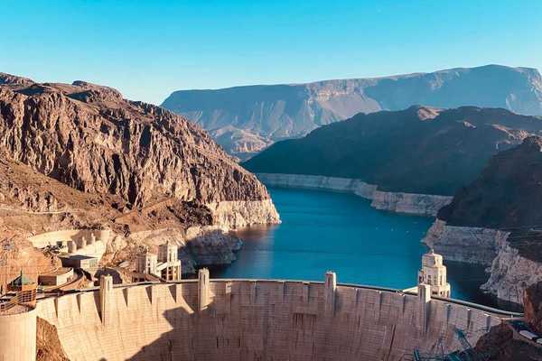 Hoover Dam, Lake Mead, and the Colorado River showing "bathtub ring" indicative of low water level.