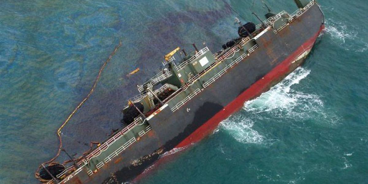 US government toughens rules on chemicals used to break up oil slicks