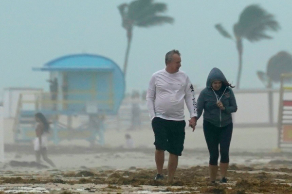 Did climate change drive 2020's epic hurricane season? It’s complicated