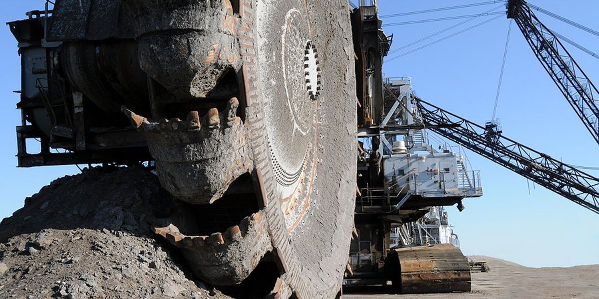 Alberta’s cleanup costs for oil sands mining shift to taxpayers as