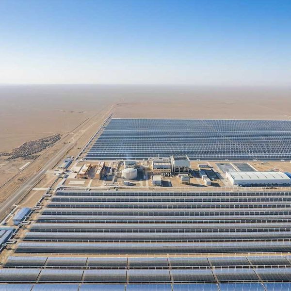 Large solar farm in the desert