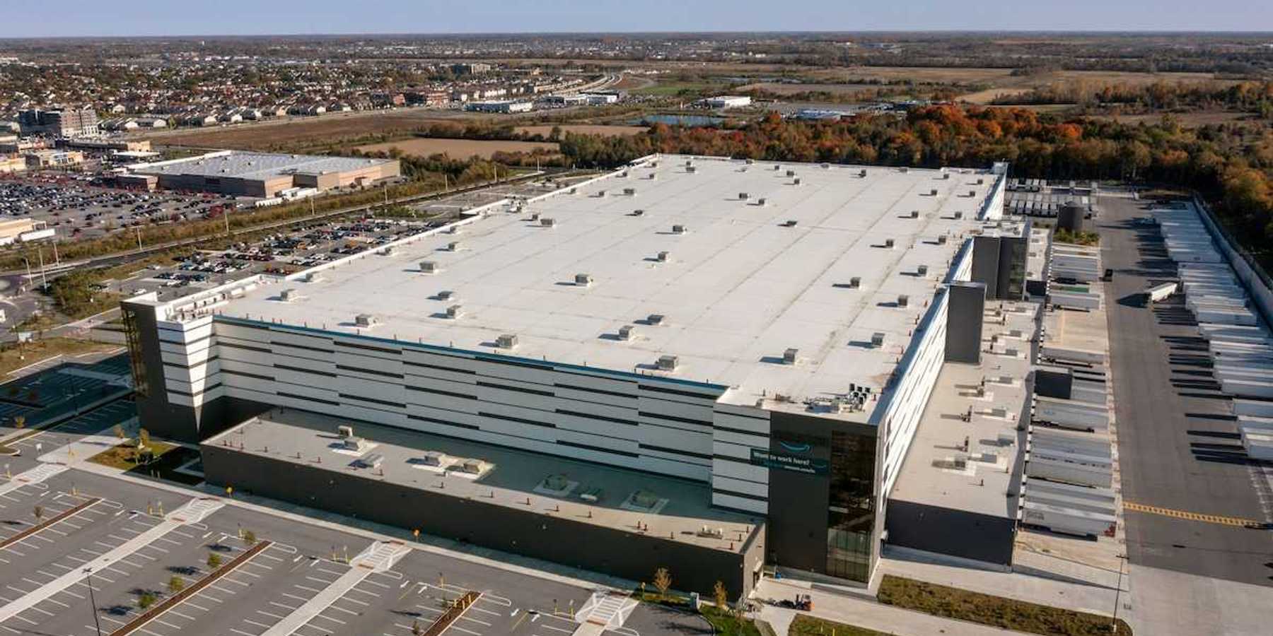 Large white rectangular data center/data warehouse