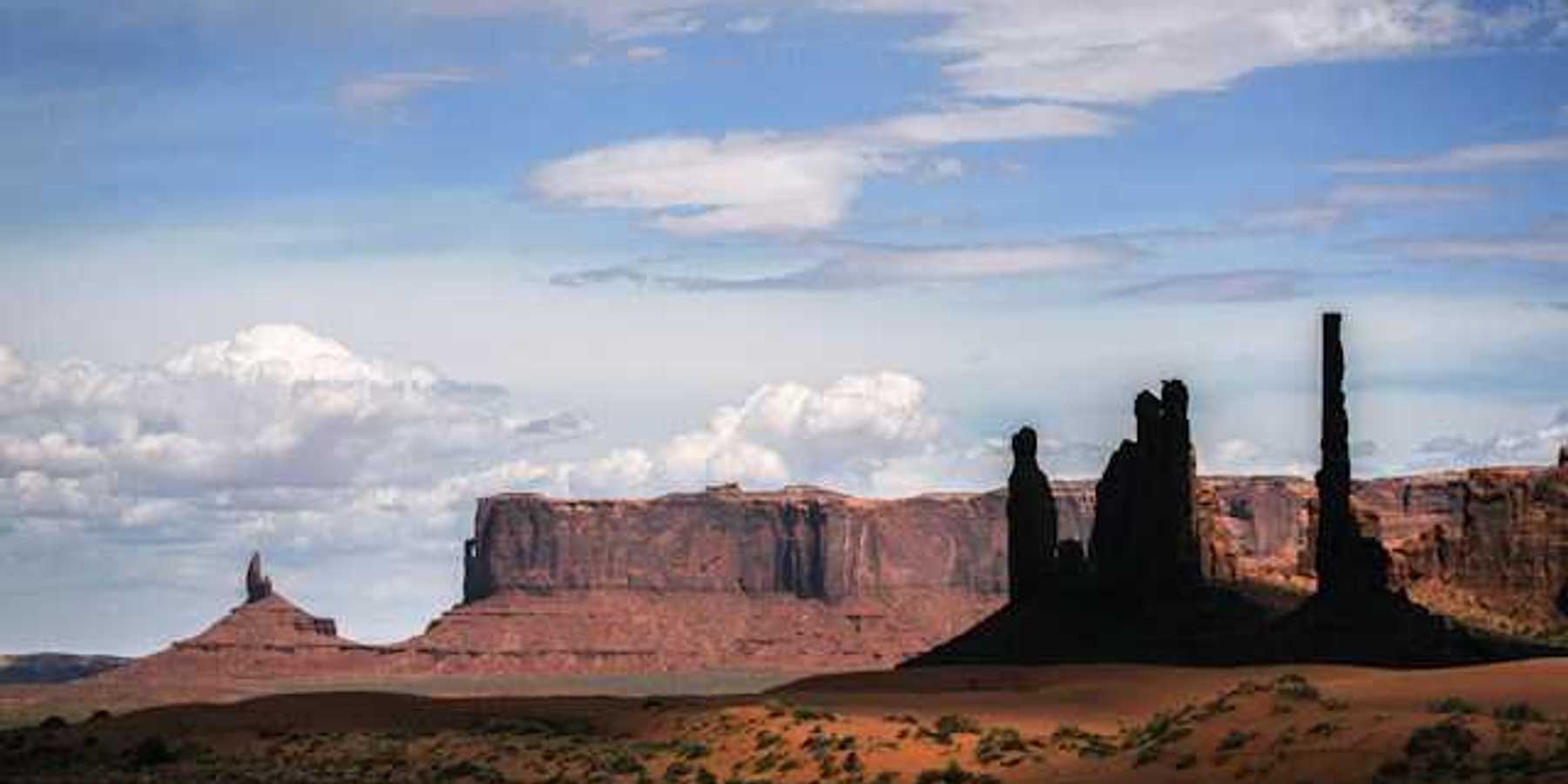 Monument Valley desert landscape with rock formations