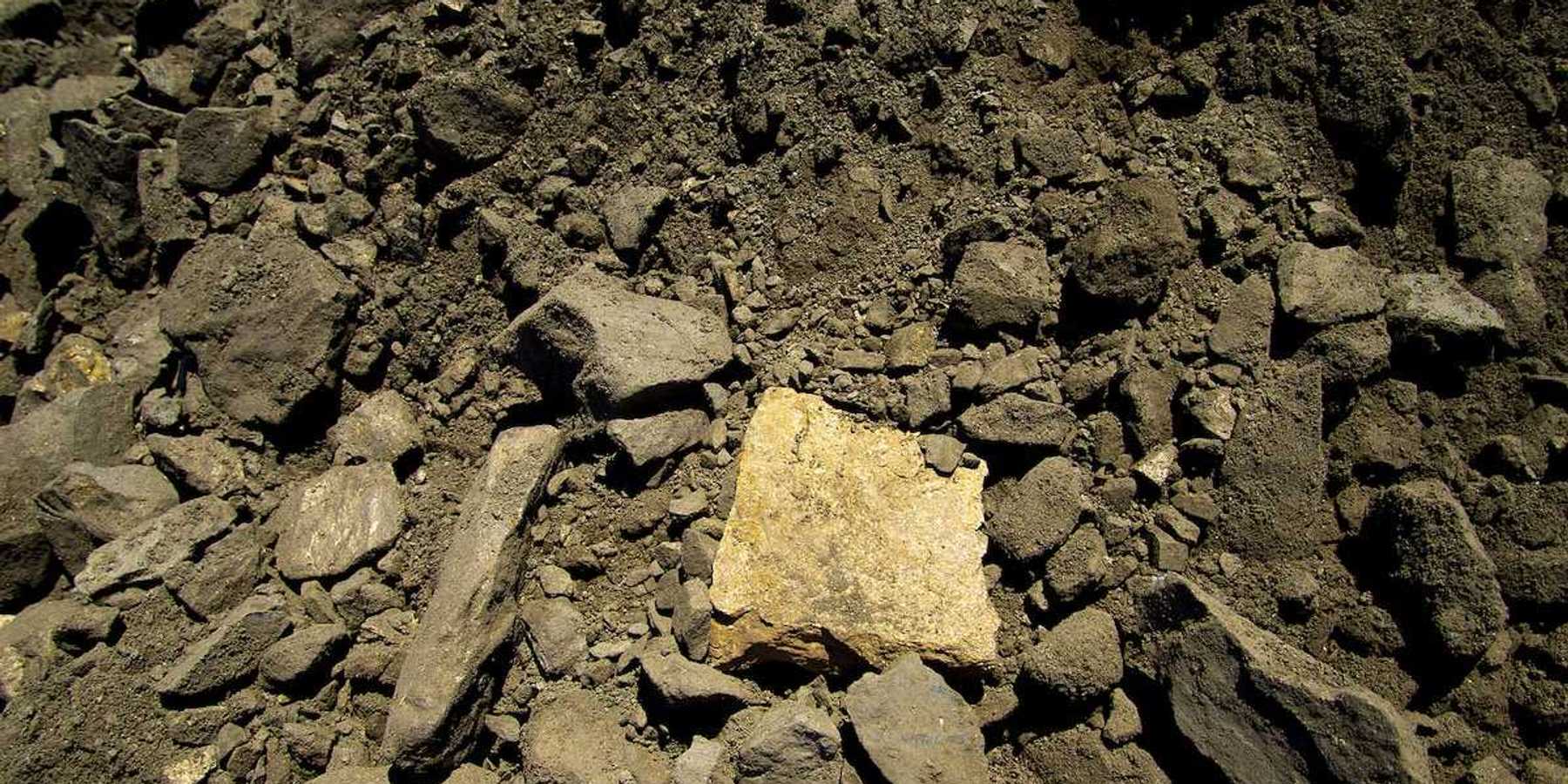 Nickel mine tailings waste rock.