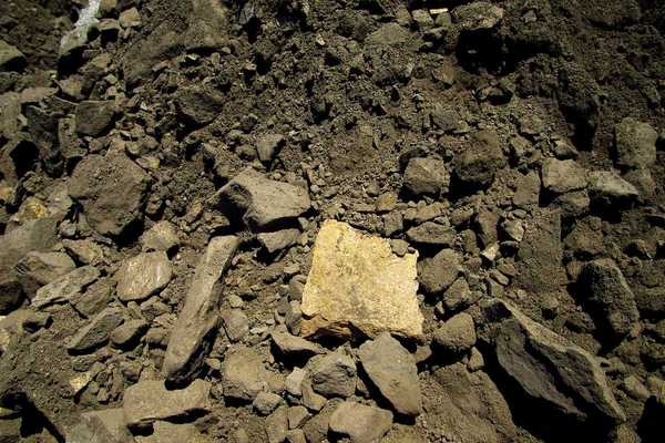 Nickel mine tailings waste rock.