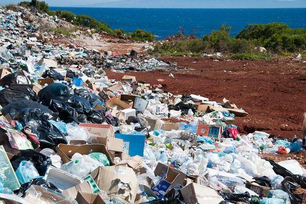 Ocean plastic pollution