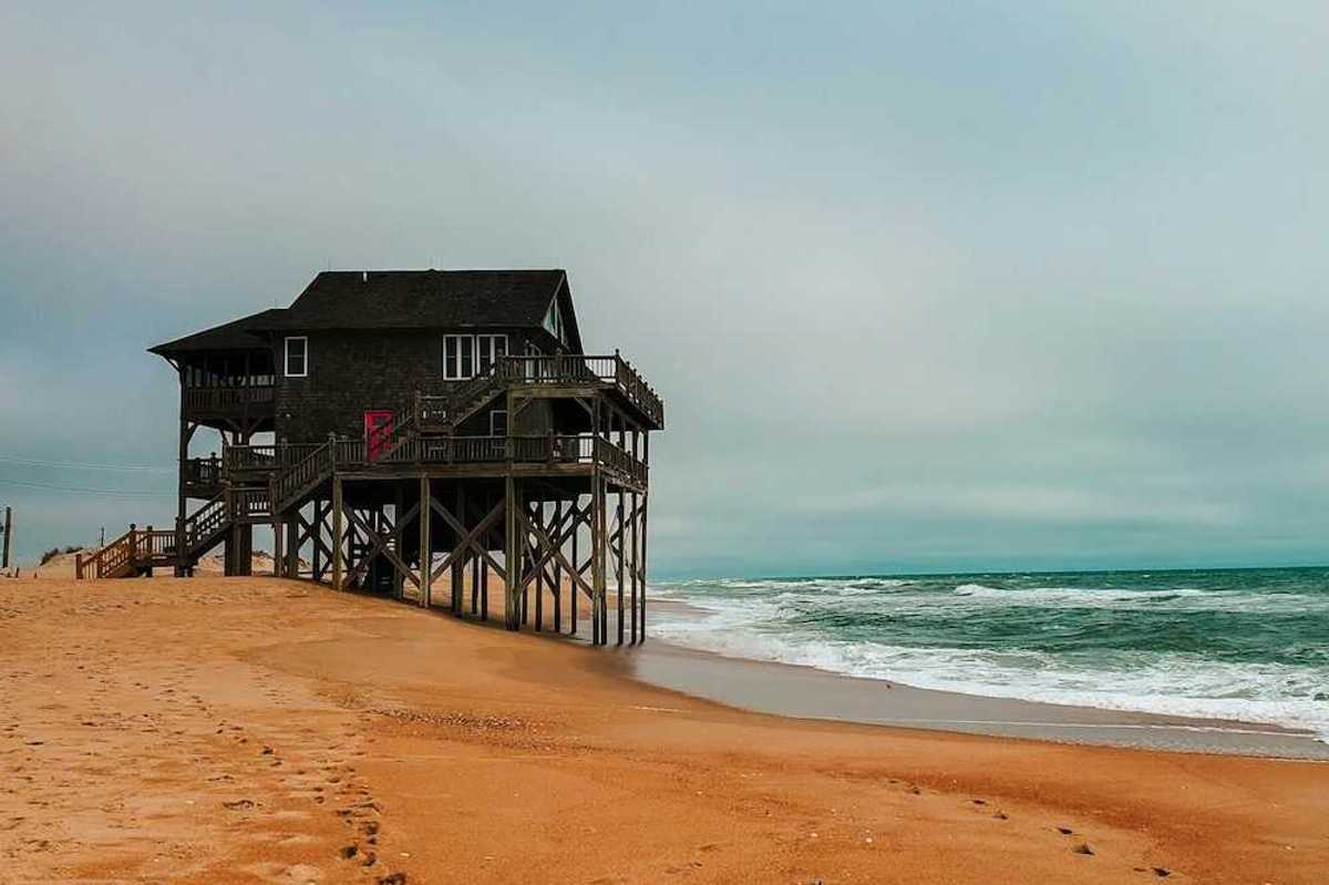 Outer Banks beach house built on stilts