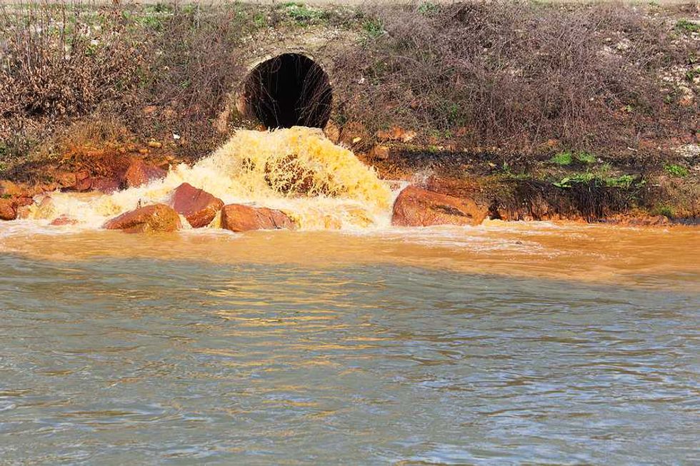 Oily waste from Smitty’s Supply disaster will be injected under Jefferson Parish landfill
