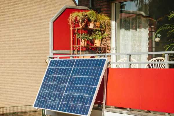 Portable balcony solar panel