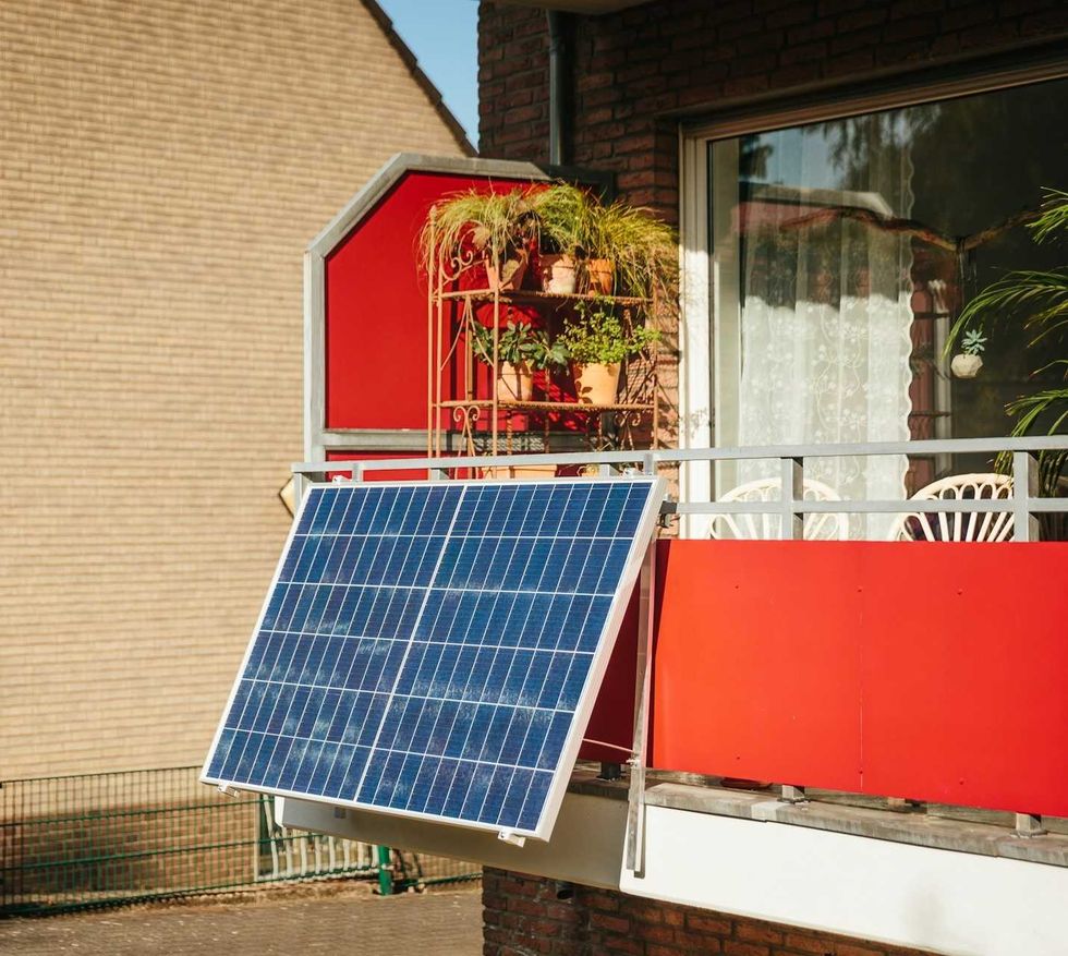 The ‘guerrilla solar’ era has arrived, and here’s what to know
