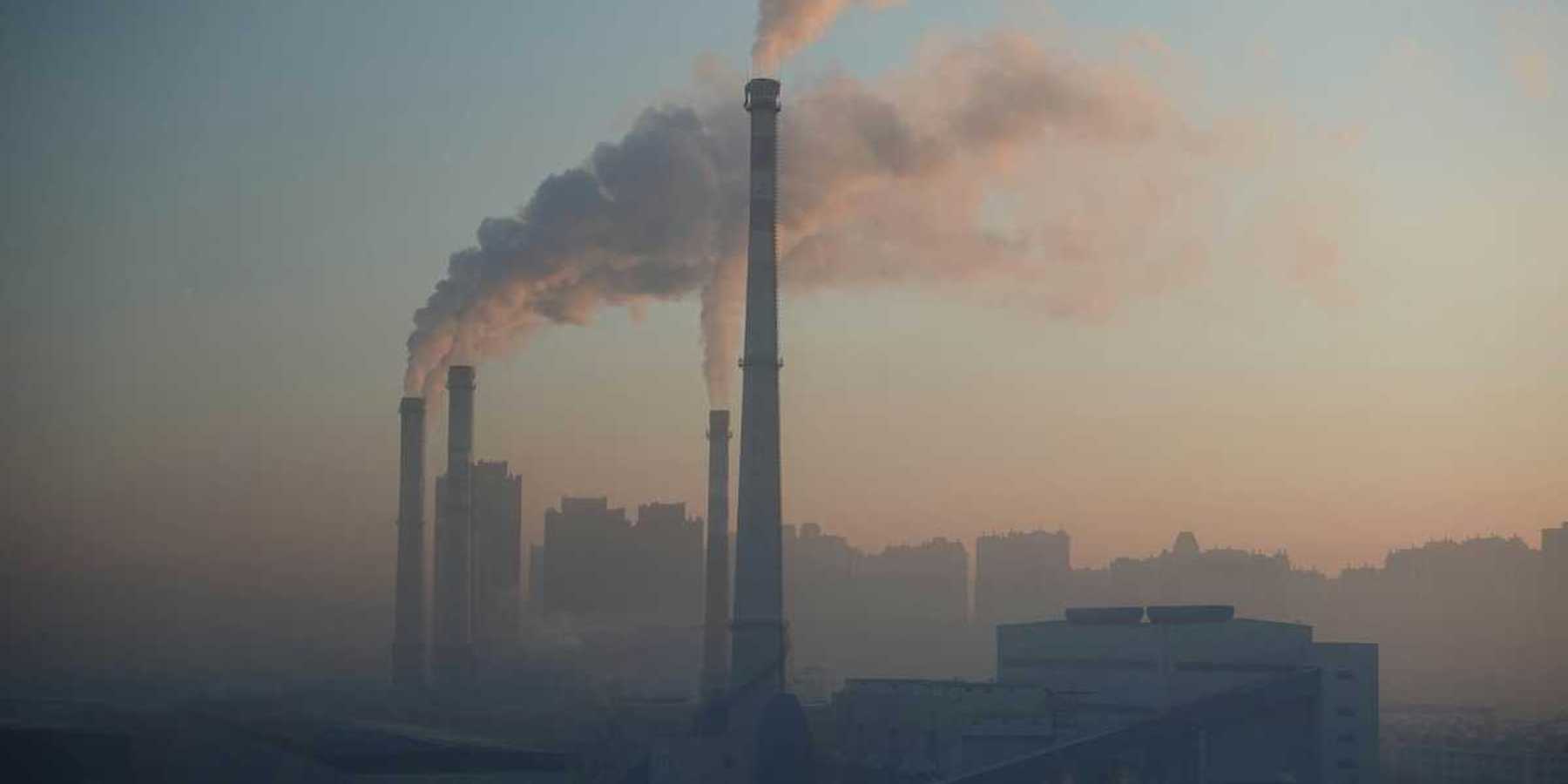 Smokestacks emitting pollution in Harbin, Heilongjiang, China