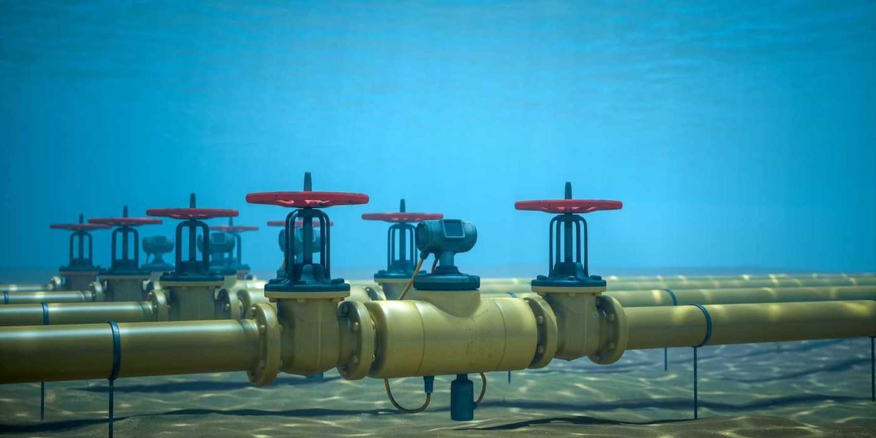 Underwater pipeline and associated valves