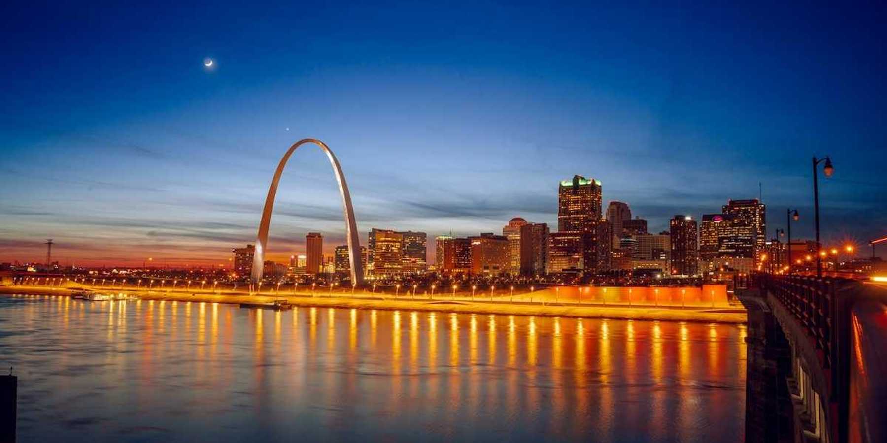 View of the St Louis skyline and arch